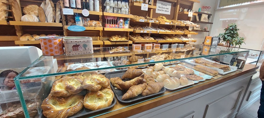 Panaderia Pasteleria Ribon C/ Las Farolas — Ambiente