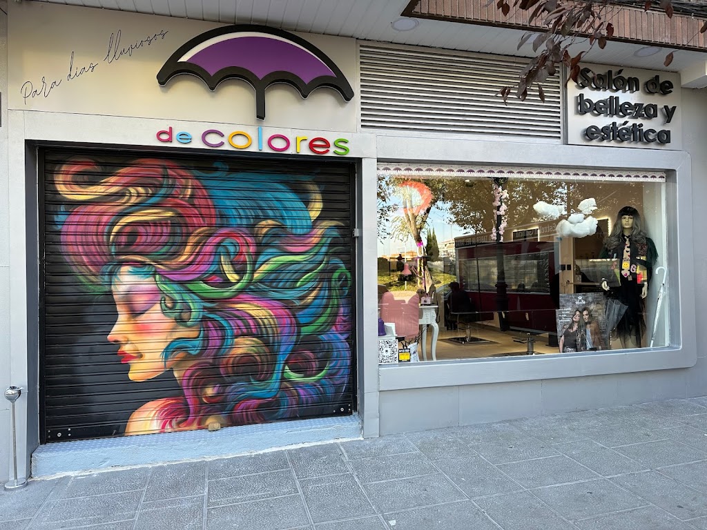 Para dias lluviosos, paraguas de colores Peluqueria y Estetica