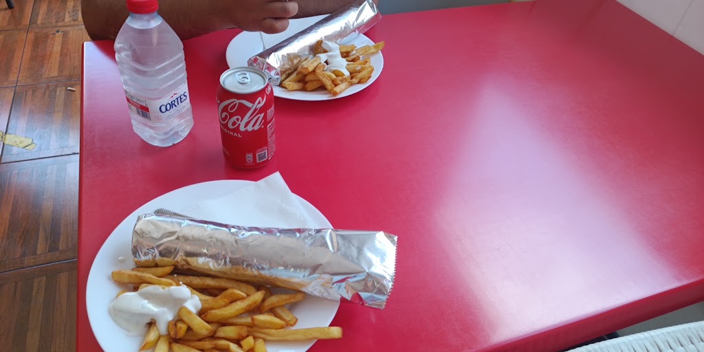 Kebab La Luna — Comida y bebida