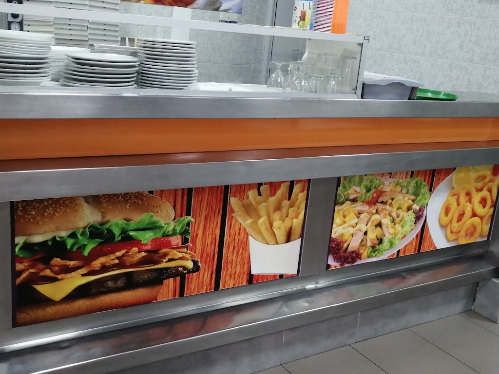 New pizza & kebab House — Ambiente