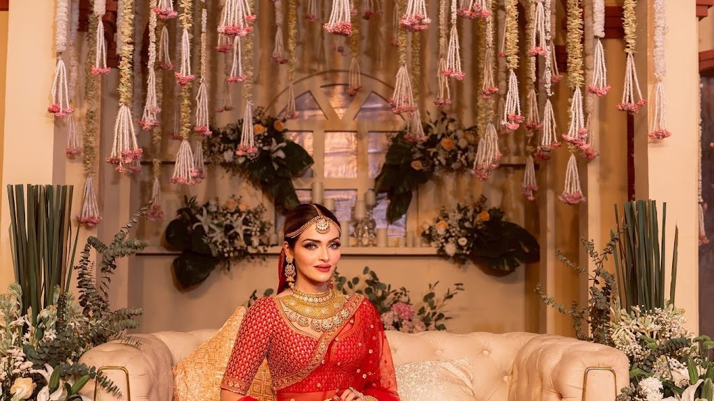 Lakme Salon Unisex Saheed Nagar Bhubaneswar