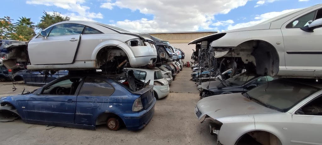 Autodesguace Tres Hermanas S.L.