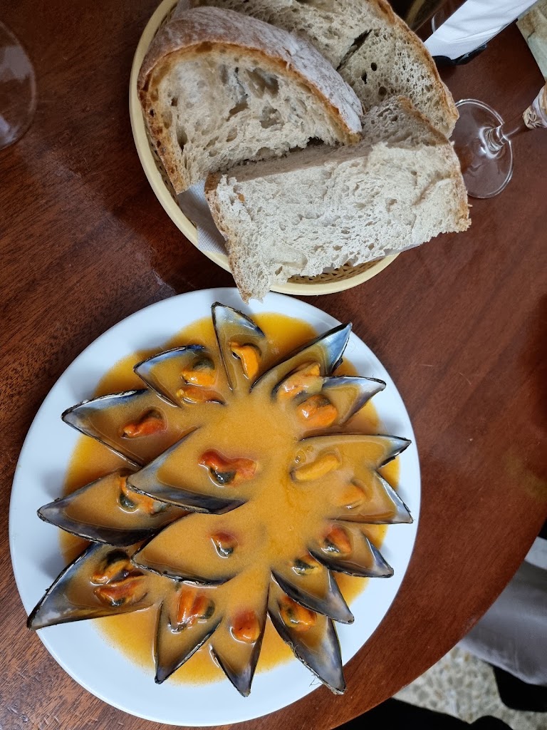 Bar Trafalgar — Comida y bebida