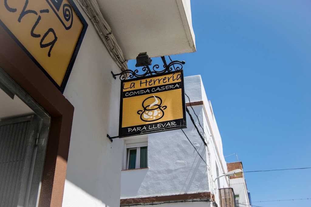 La Herreria, comida casera para llevar — Del propietario