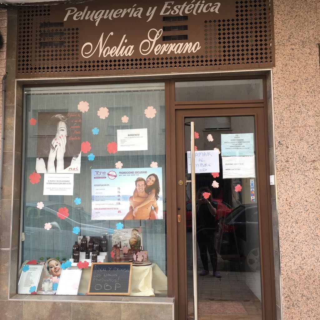 Peluqueria y Estetica Noelia Serrano — Exterior