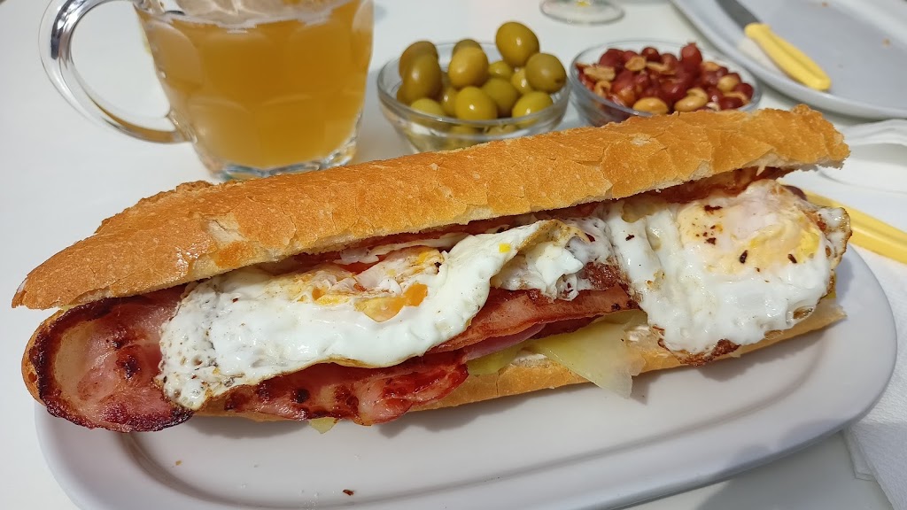 El rincon de Conchin — Comida y bebida