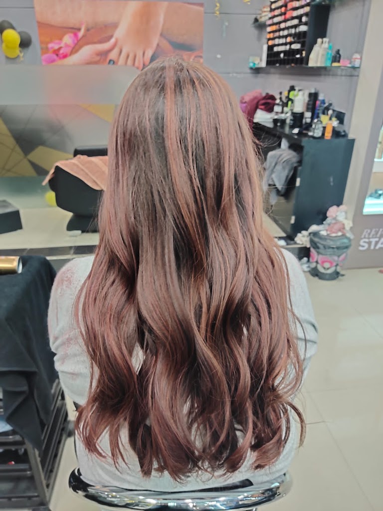 F2 Hair Beauty Studio