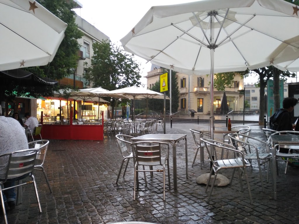 Cafe Bar Catalunya — Ambiente