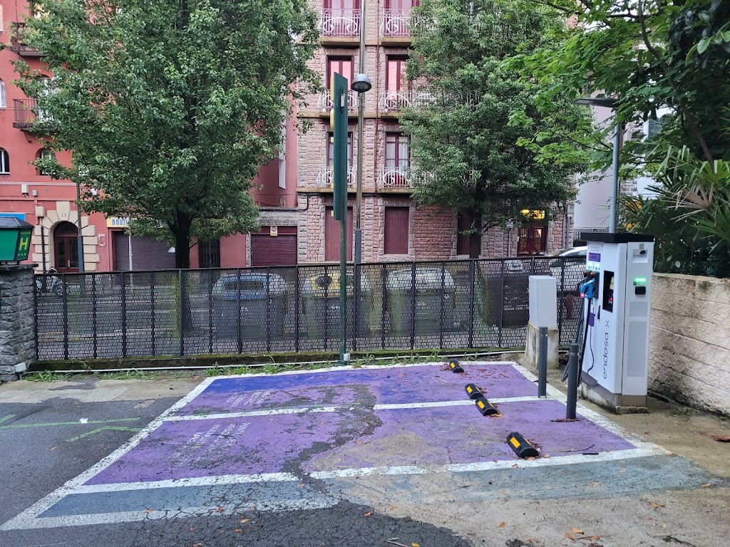 Electric Vehicle Charging Station