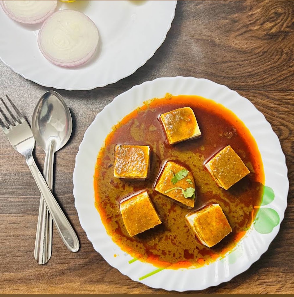 Prafull Saoji Veg Non Veg Family Restaurant