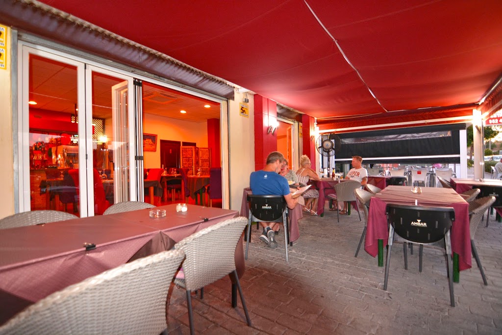 Kashmiri Mijas. Indian Restaurant Mijas — Ambiente