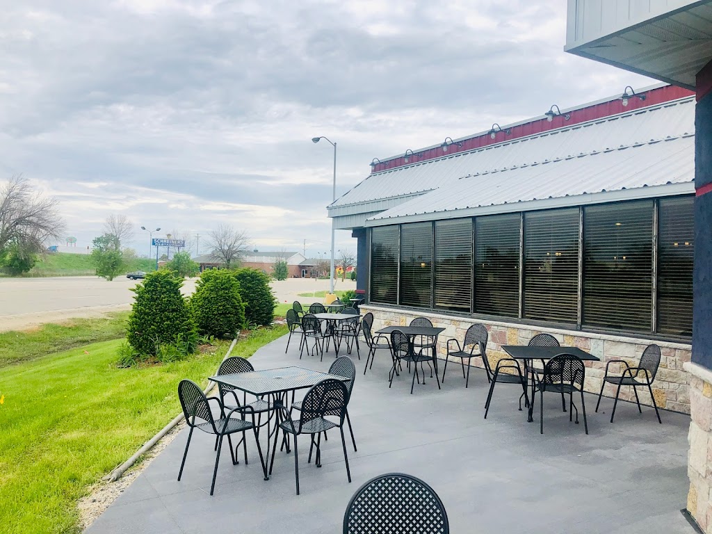  Faros Restaurant & Cocktails