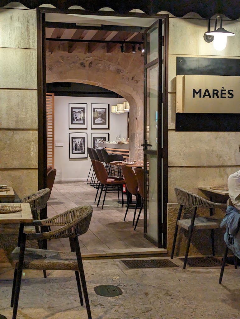Restaurante Grill Mares — Ambiente