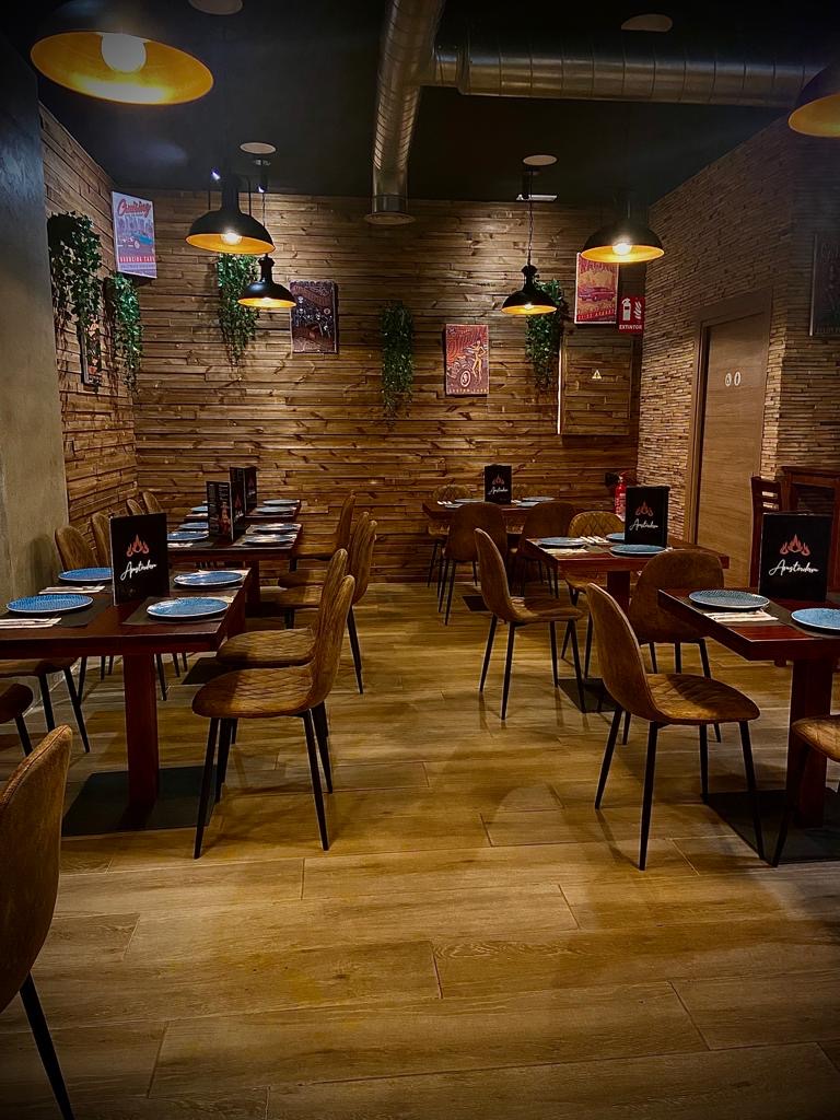 Amsterdam Bar & Grill — Ambiente