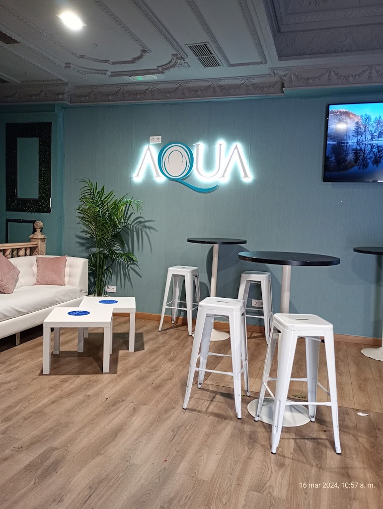 Aqua Live the Nightlife