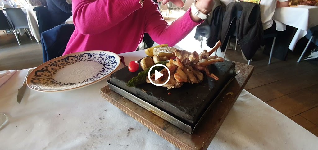 Restaurant Las Botas — Videos