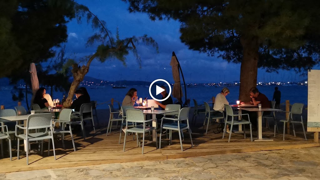 Restaurante Pizzeria Velomar — Videos