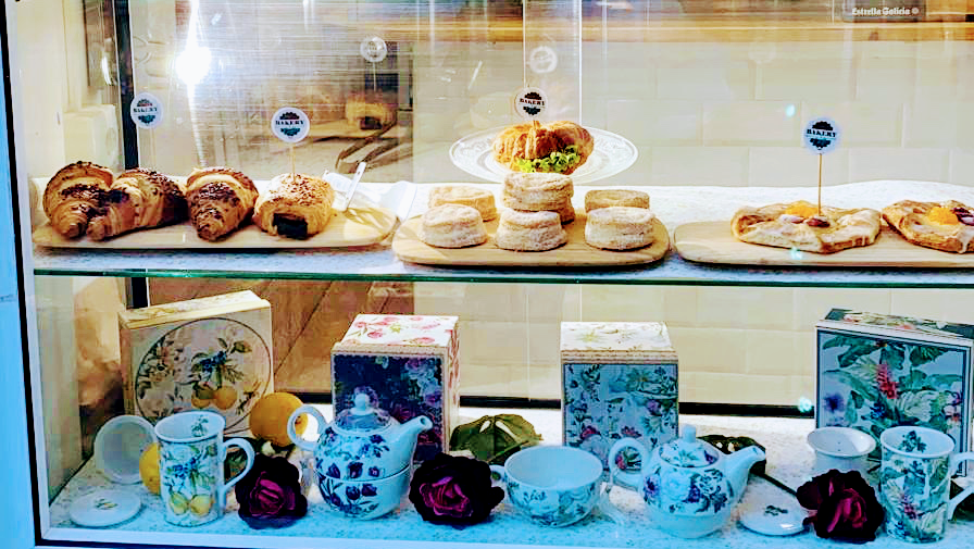 BAKERY & COFFEE LA OROTAVA — Comida y bebida