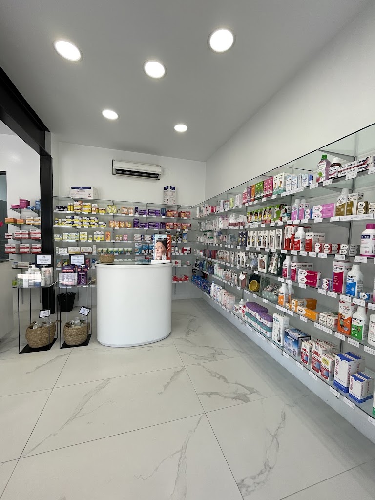 Farmacia Claudia Fontrodona — Del propietario