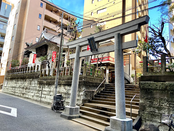 妻恋神社 宗教