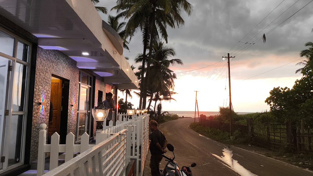 Shoreline Resort