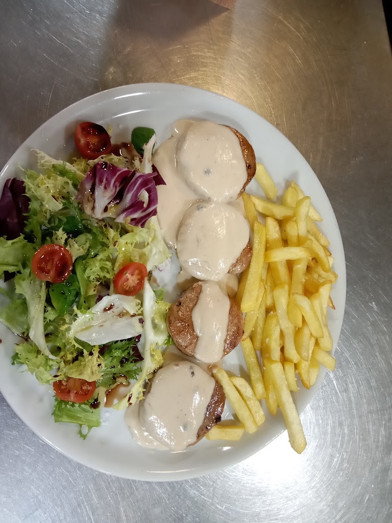 Bar Mi Rincon — Comida y bebida