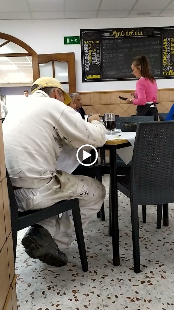 Restaurante Los Camioneros - GRAN TERRAZA DE VERANO - TODOS LOS JUEVES PAELLA — Videos