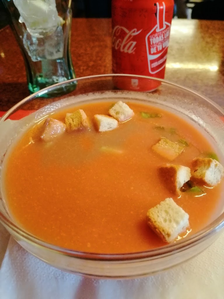 Bar El Bienestar — Comida y bebida