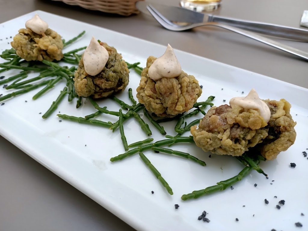 TAPABOCA Bar Gourmet — Comida y bebida