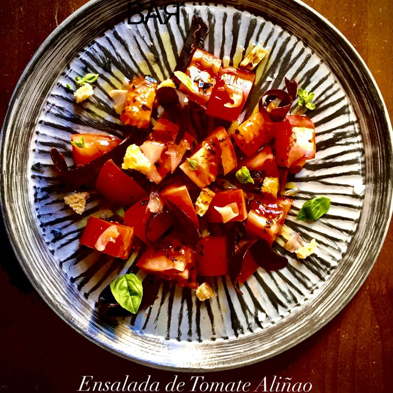 Meollo Restaurante — Comida y bebida