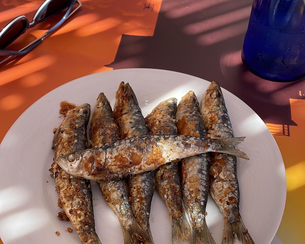 CHIRINGUITO SALITRE — Comida y bebida