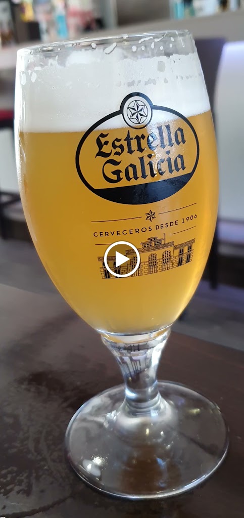 Nubes cafe — Comida y bebida