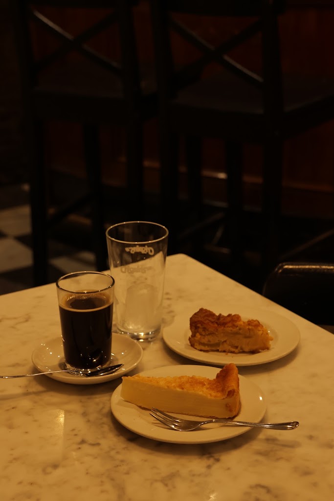 Cafe Leiho — Coffee cake