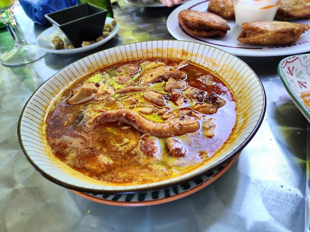 Ca La Marineta — Comida y bebida