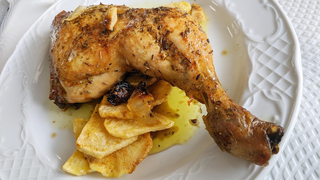 Restaurante Cafe Bar El Poligono — Comida y bebida