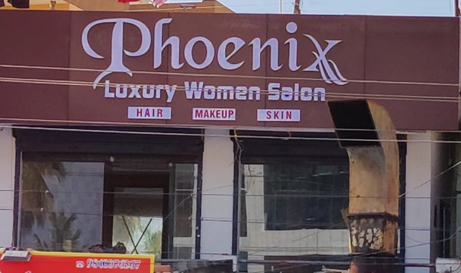Phoenix Luxury Women Salon