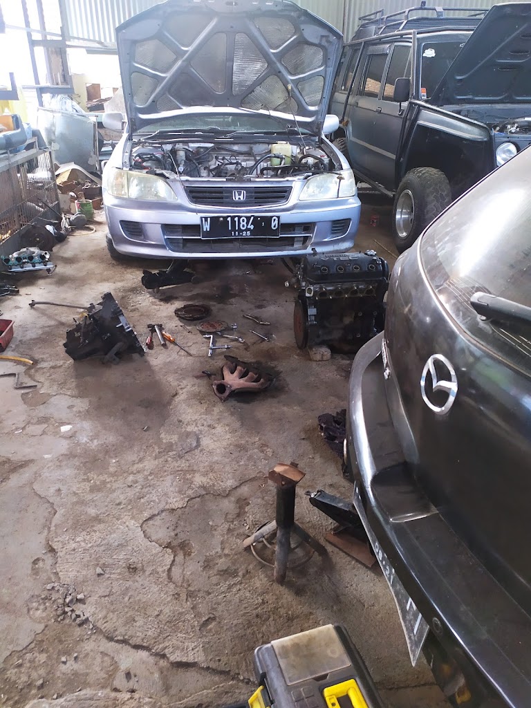 Bengkel mobil Mandiri Jaya Motor