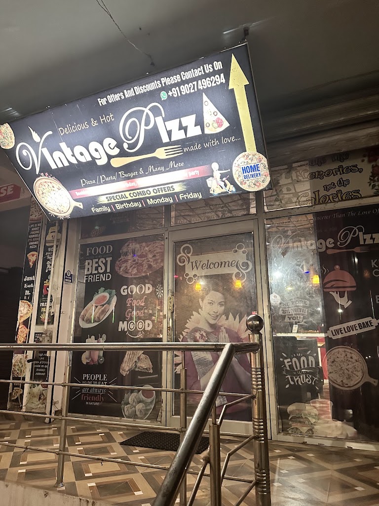 Vintage Pizza In Kotdwara