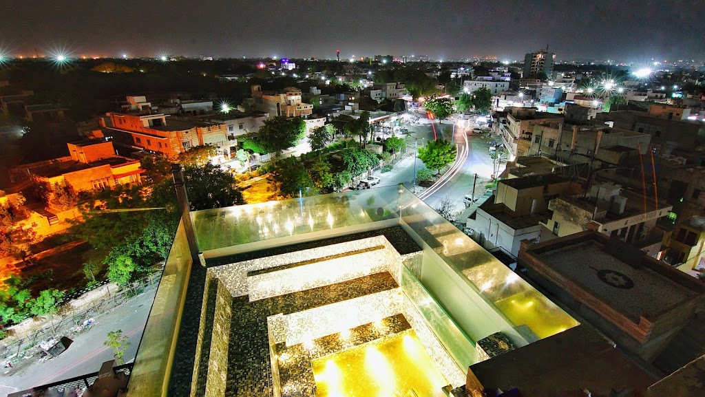 Thc Hostel