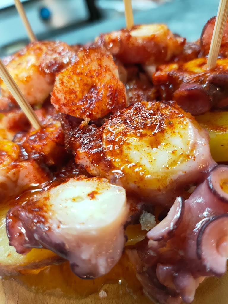 Restaurante La Garlanda — Comida y bebida