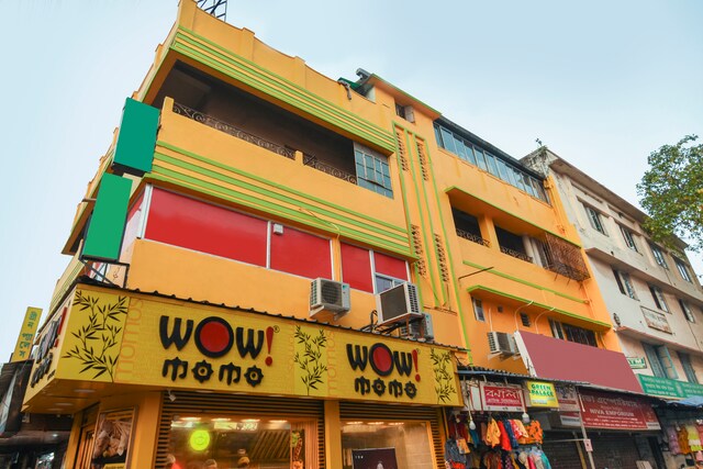 Oyo 71175 Green Palace Guest House