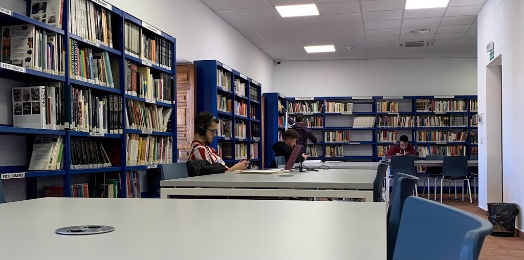Biblioteca Municipal Casa de la Capellania