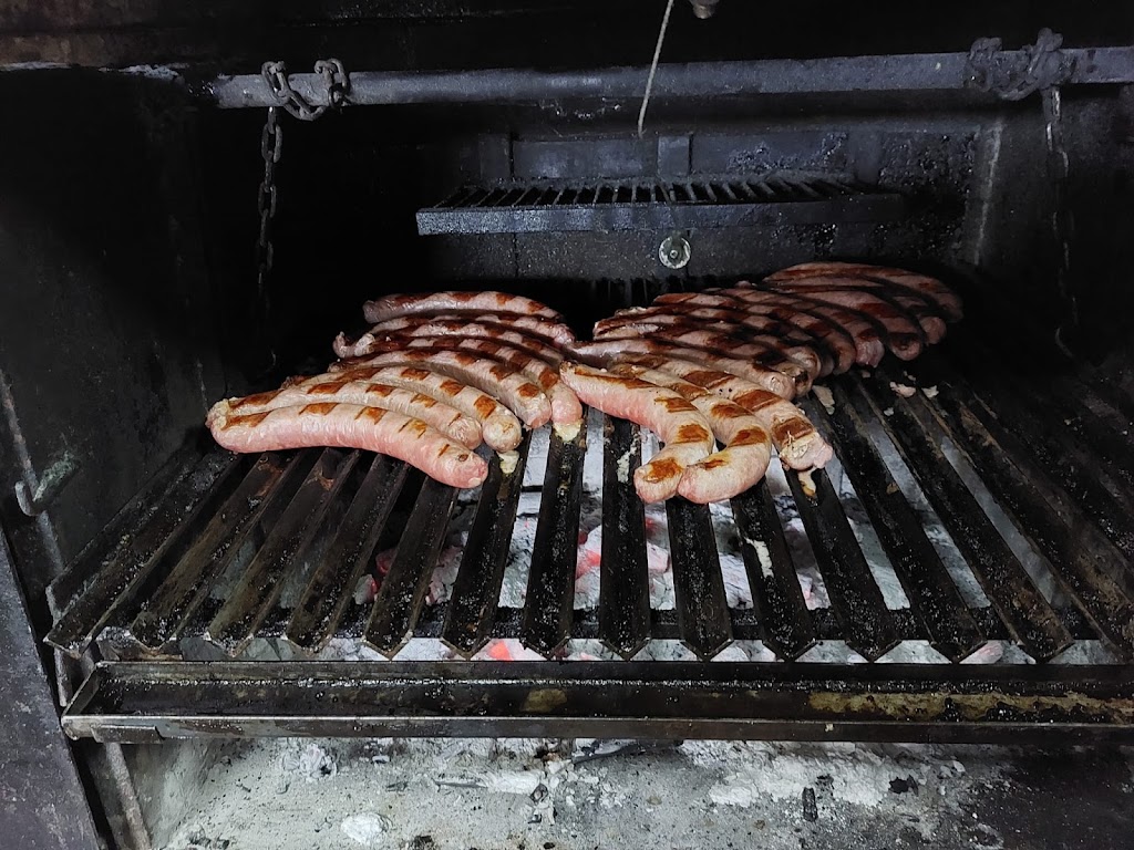 Restaurante Loro Charly — Comida y bebida