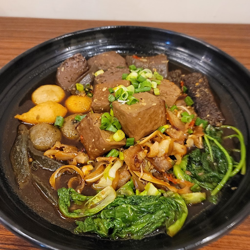 桶一天下滷味/鳳山凱旋店/滷味推薦/鳳山美食 的照片