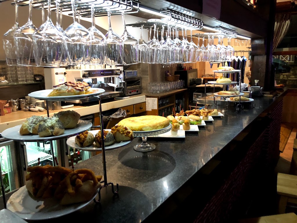 Bar restaurante Aguinaspi — Comida y bebida