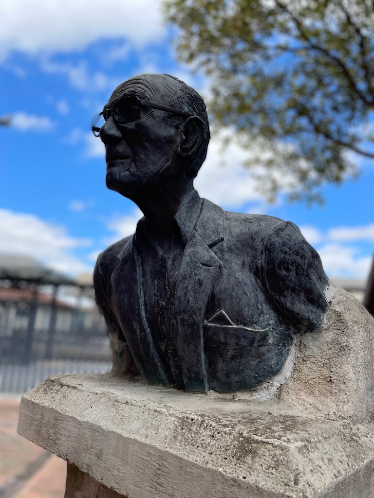 Monumento Felix Padin