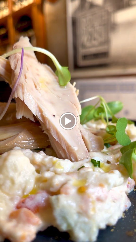 Bodega Cigalena — Videos