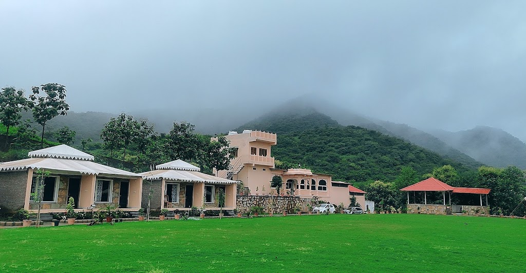 Kavish Holiday Hill Resort N Spa A Luxury Boutique Resort In Udaipur