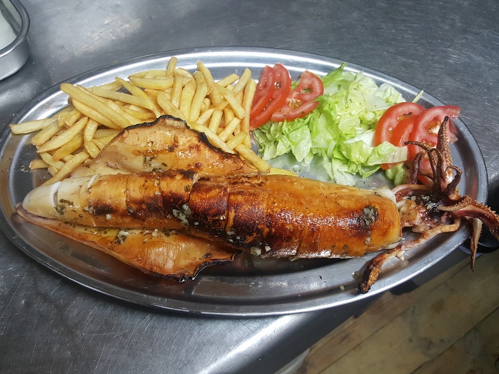 Chiringuito Mi Cielito — Comida y bebida