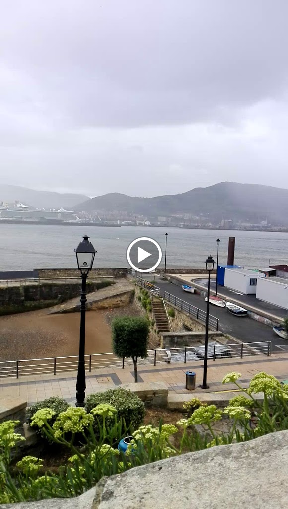 Portu Zaharra Taberna — Videos